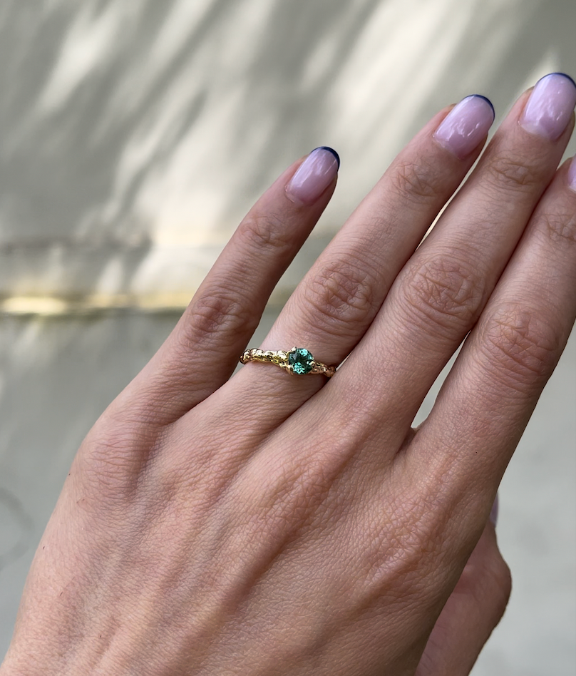 14 k yellow gold ring with tourmaline "SAND PLAY ETERNITY"