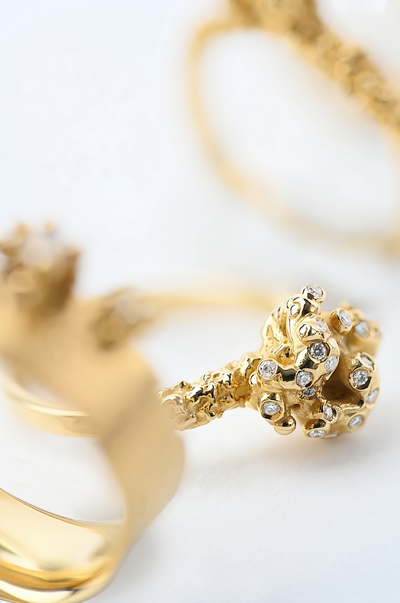14k Yellow Gold Ring with Diamonds – Posture of Gratitude