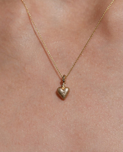 14 k gold "LITTLE POSTURE OF GRATITUDE"