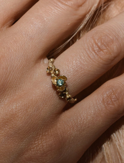 14 k yellow gold ring with tourmaline "GREEN FLOWER"