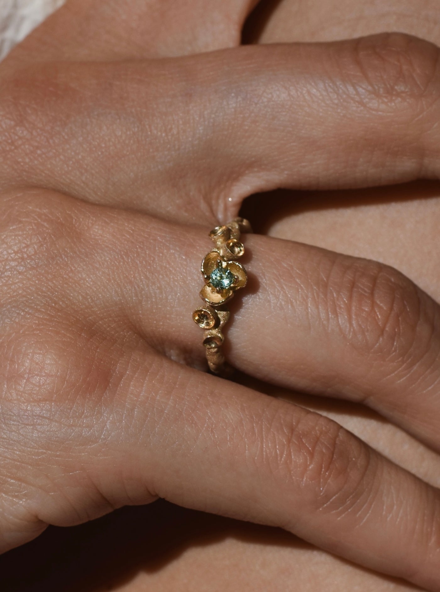 14 k yellow gold ring with tourmaline "GREEN FLOWER"