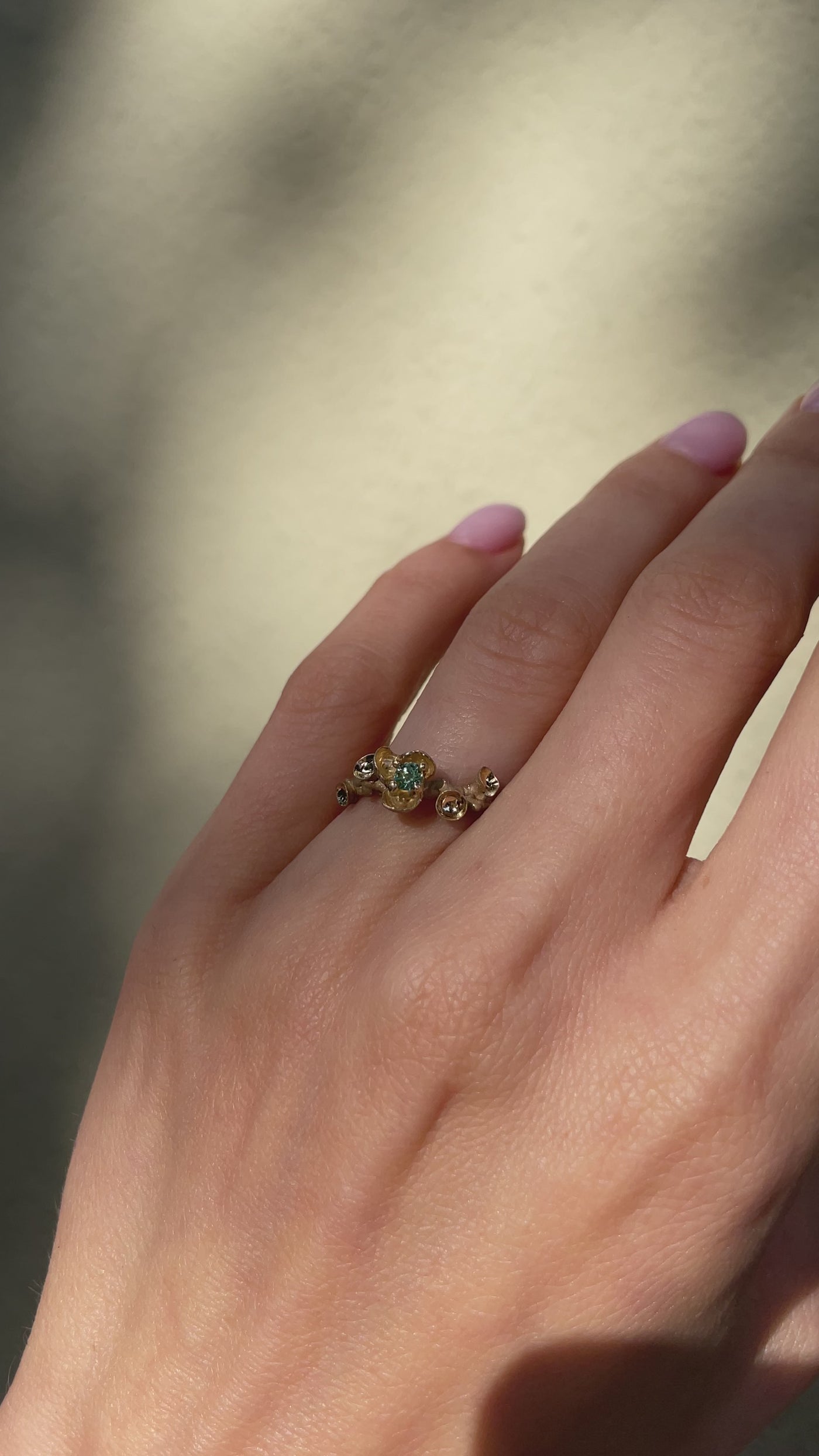 14 k yellow gold ring with tourmaline "GREEN FLOWER"