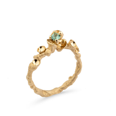 14 k yellow gold ring with tourmaline "GREEN FLOWER"
